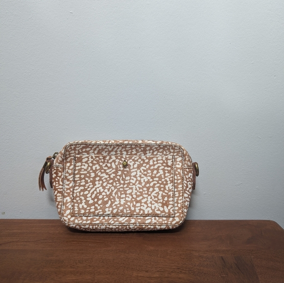 Madewell Handbags - Madewell Crossbody Bag
